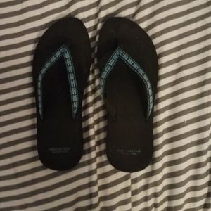 American Eagle Flip Flops